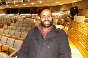 演员一身病痛苦觅医 看一场神韵神奇治愈-1984bbs