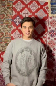 获刑3年的新疆维吾尔族歌手、白纸运动参与者亚夏尔·肖合拉提的案情及简历-1984bbs