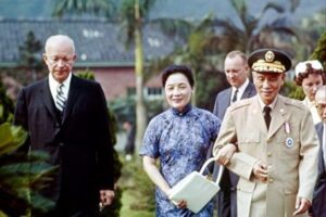 “中美相敬” 一个蒋中正逝世八年后才被宋美龄知道的秘密-1984bbs
