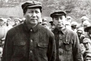 毛泽东藏身水沟？文革“拾纸救夫”惨案-1984bbs