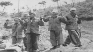 诱骗攻心战 周恩来乔冠华折磨志愿军战俘-1984bbs