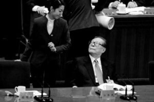 中共高官好色淫乱史纵贯百年-1984bbs