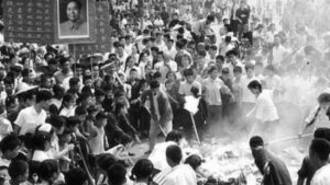 毛澤東是「一個人在用槍桿子運動群眾」-1984bbs