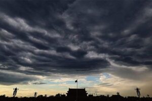 “老赖”中共有多少欠条还未算清-1984bbs