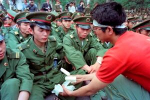 六四部队“清场”后为何还在毒打学生？-1984bbs