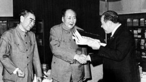 打败蒋介石的原因 毛泽东对田中角荣全说了-1984bbs