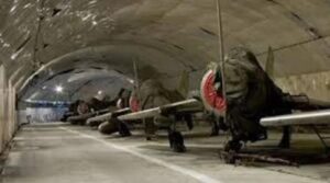 毛时代疯狂“大撒币” 花千亿买三大仇家-1984bbs