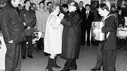 江泽民在国际外交舞台上出过那些洋相？-1984bbs