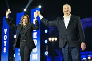 川普解雇美大屠杀纪念馆委员 包括前第二先生-1984bbs