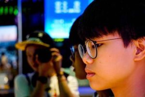 习再促青年“上山下乡” 分析:运动或烂尾-1984bbs