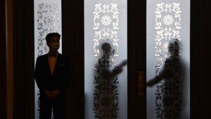 观察中共政局走向的三个视角-1984bbs