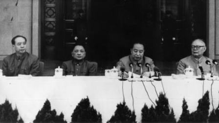 骗术第一 邓小平赶下华国锋前的狗腿信-1984bbs