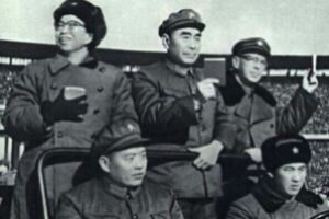 周恩来何以成为文革浩劫中的“不倒翁”-1984bbs