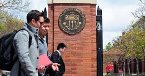 【禁闻】美国海关遣返中国留学生 严查与中共关系-1984bbs