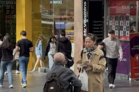 澳退党义工华人社区讲真相 中共官员三退后致谢-1984bbs