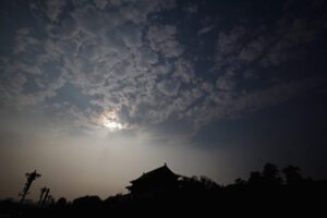 为什么“宪法”保护不了刘少奇？-1984bbs