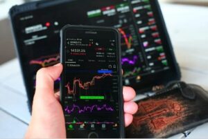 【名家专栏】大数据算法正在制造分裂-1984bbs