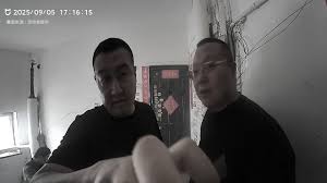 【禁闻】山西警察撬锁抓人 陈忠丽狱中受虐待-1984bbs