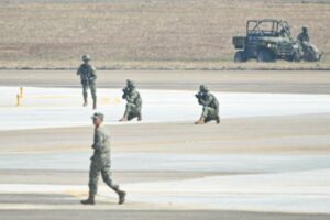 云南00后拒服兵役遭惩处 内情引关注-1984bbs